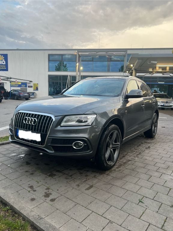 Grau Gebraucht 2014 Audi Q5 Comfort SUV | 13.500 € (Superpreis) - Bild 1/4