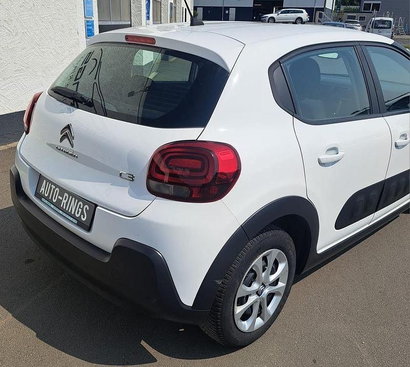 Gebraucht Citroën C3 Feel 82 PS (60 kW) 2020 Weiß Kleinwagen