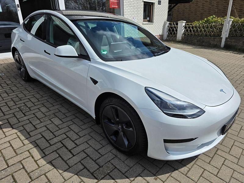 Gebraucht Tesla Model 3 RWD 208 kW (283 PS) 2023 Weiß Limousine