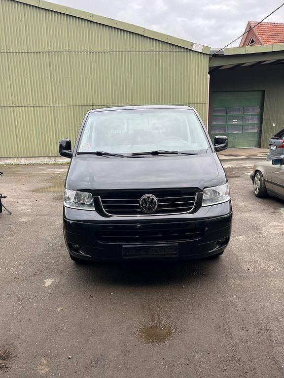 Second-hand VW T5 102 CP (75 kW) 2008 Negru Van