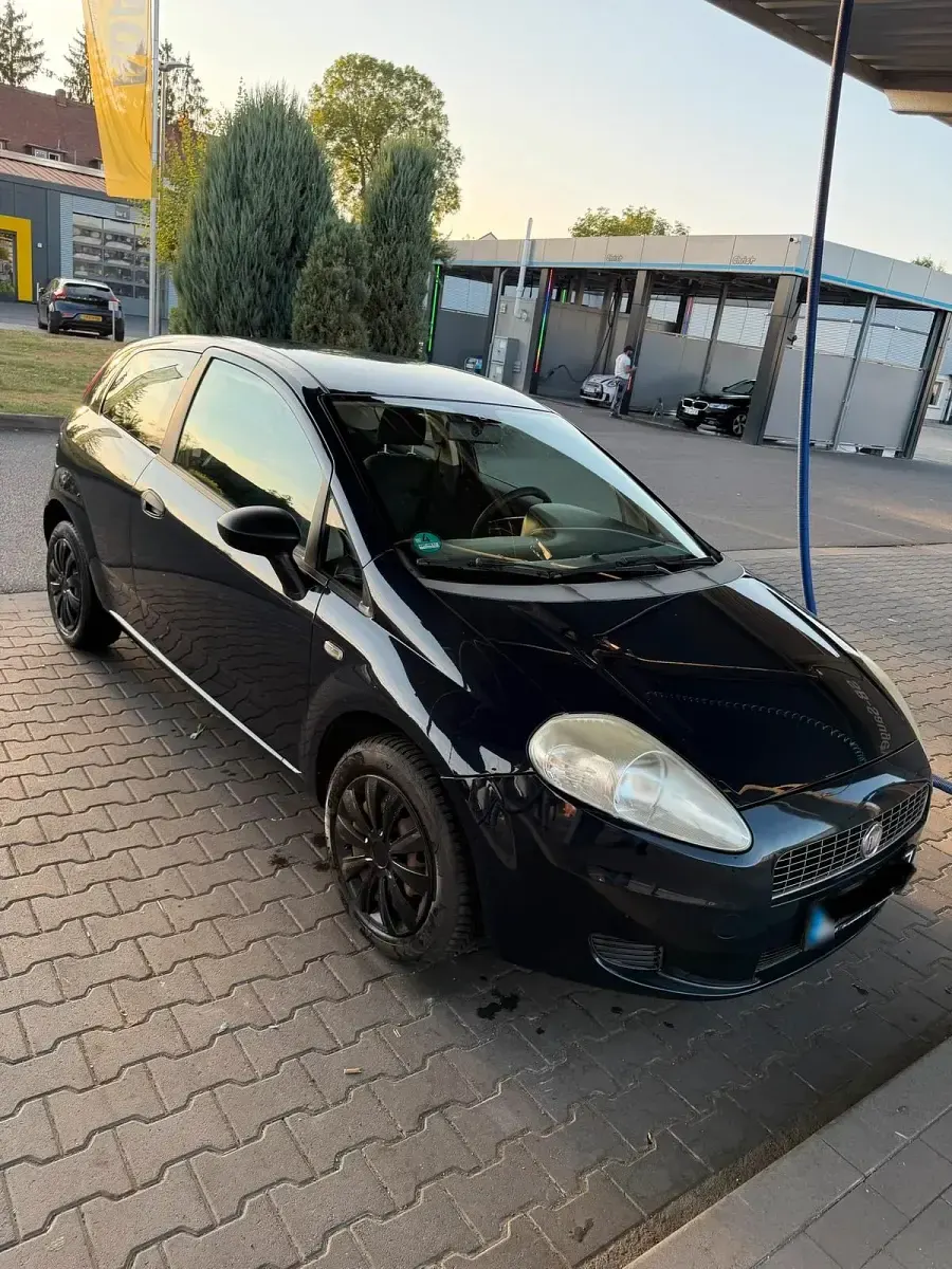 Gebraucht Fiat Punto 65 PS (47 kW) 2008 Blau Kleinwagen