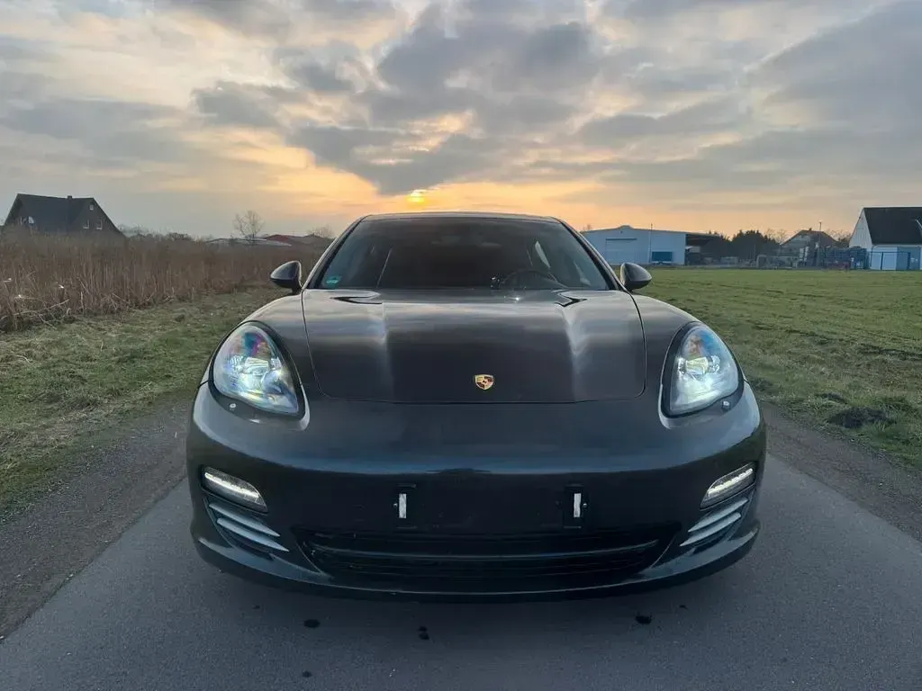 Gebraucht Porsche Panamera 4 299 PS (219 kW) 2011 Grau Limousine