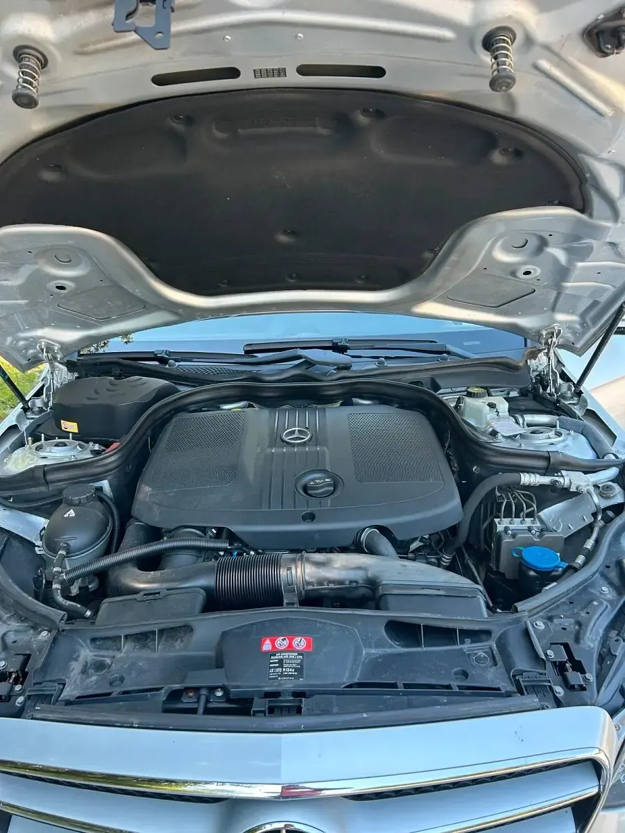 Gebraucht Mercedes E200 Avantgarde 136 PS (100 kW) 2014 Silber Kombi