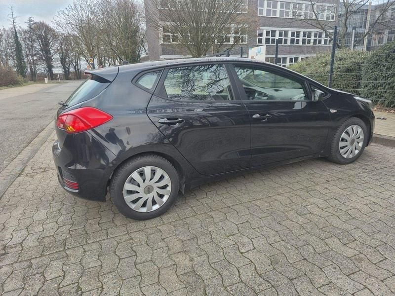 Gebraucht Kia Ceed Edition 7 135 PS (99 kW) 2017 Schwarz Kleinwagen
