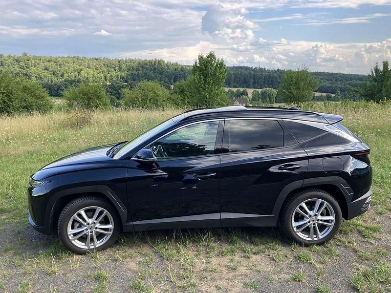 Schwarz Gebraucht 2023 Hyundai Tucson Prime SUV | 32.990 € (Fairer Preis) - Bild 1/4
