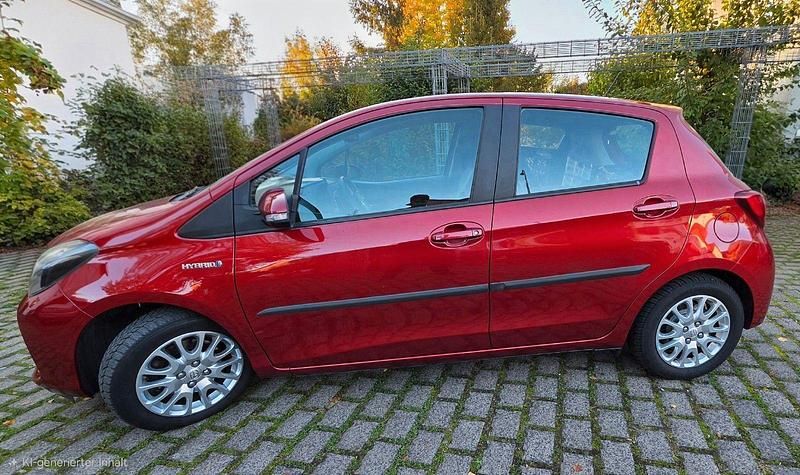 Rot Gebraucht 2015 Toyota Yaris Comfort Kleinwagen | 11.200 € (Fairer Preis) - Bild 1/4