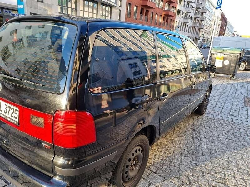 Gebraucht 2004 VW Sharan Comfortline Van / Kleinbus | 1.250 € (Superpreis) - Bild 1/4