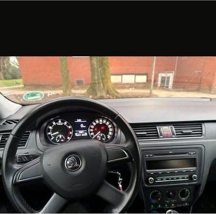 Gebraucht Skoda Rapid 75 PS (55 kW) 2013 Silber Kleinwagen