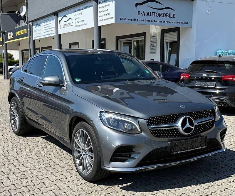 Grau Gebraucht 2019 Mercedes GLC250 AMG Coupé | 26.900 € (Fairer Preis) - Bild 1/4