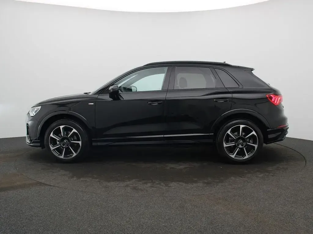 Gebraucht Audi Q3 S-Line 150 PS (110 kW) 2025 Mythosschwarz metallic SUV