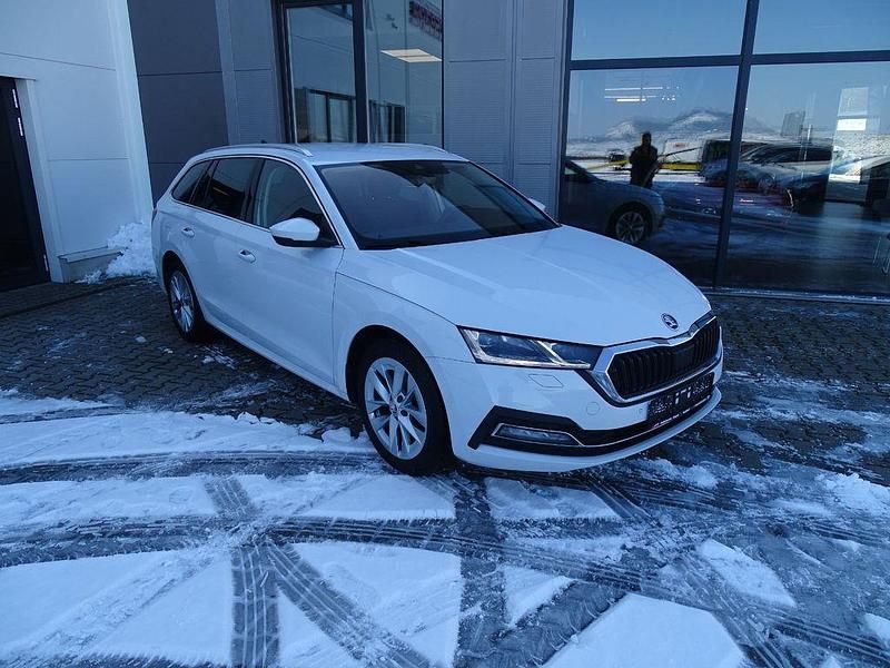 Gebraucht Skoda Octavia Style 150 PS (110 kW) 2023 Weiß Kombi
