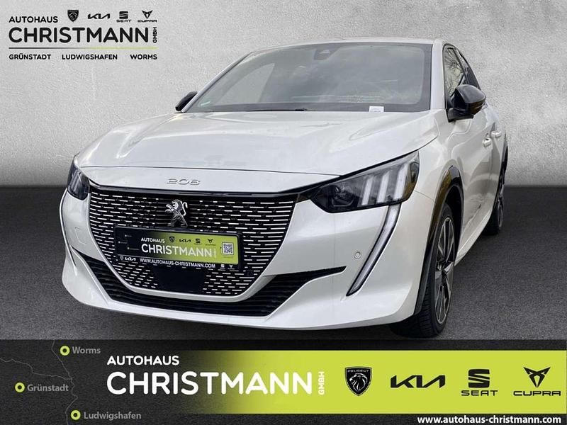 Weiß Gebraucht 2020 Peugeot e-208 Allure Kleinwagen | 17.990 € (Etwas zu teuer) - Bild 1/4