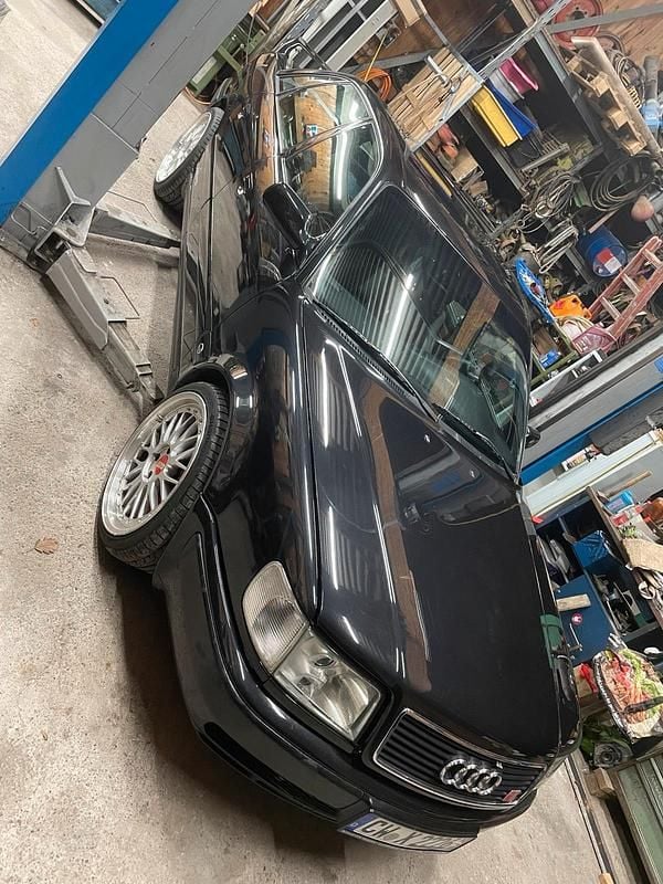 Gebraucht Audi 100 Basis 550 PS (404 kW) 1992 Schwarz Limousine