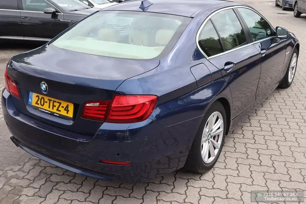 Gebraucht BMW 520 Executive 184 PS (135 kW) 2012 Blau Limousine
