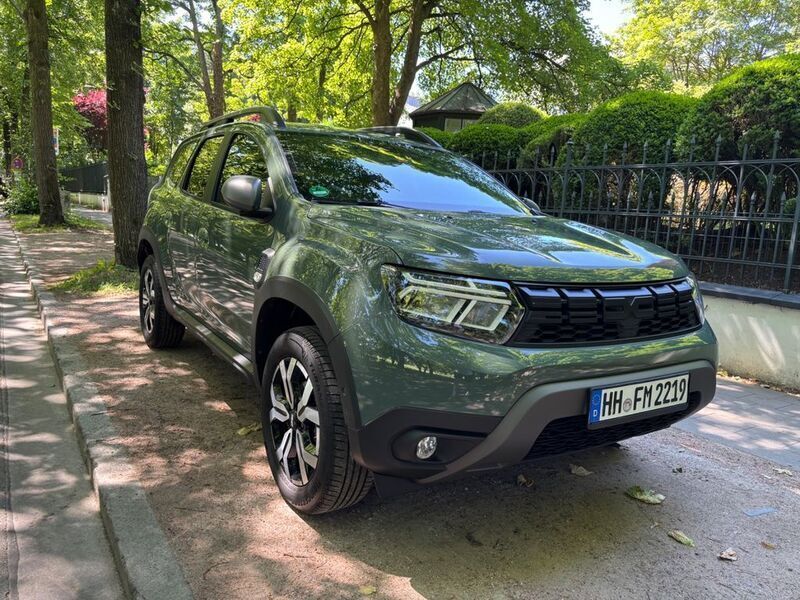 Gebraucht 2022 Dacia Duster Journey SUV | 20.599 € (Fairer Preis) - Bild 1/4