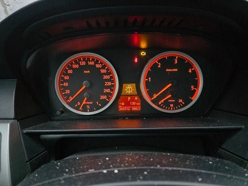 Gebraucht BMW 530 231 PS (169 kW) 2006 Schwarz Kombi