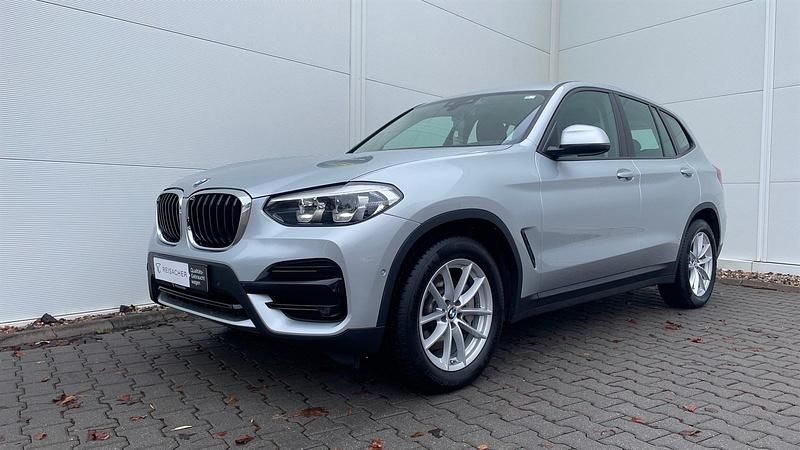 Gebraucht BMW X3 Advantage 231 PS (169 kW) 2018 Glaciersilber metallic SUV