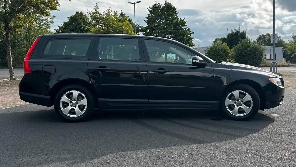 Gebraucht Volvo V70 136 PS (100 kW) 2009 Schwarz Kombi