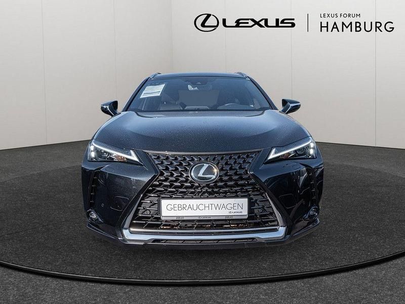 Begagnad Lexus UX 184 HK (135 kW) 2023 Svart SUV