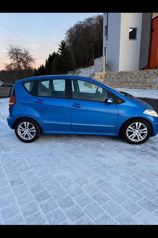 Gebraucht Mercedes 180 Avantgarde 109 PS (80 kW) 2007 Blau Limousine