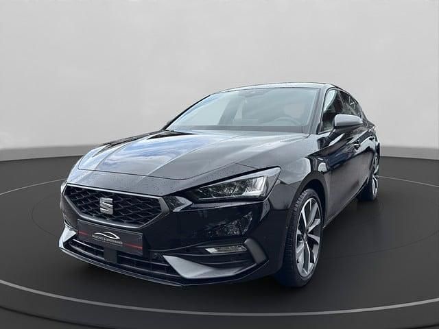 Schwarz Neu 2025 Seat Leon FR Limousine | 38.620 € (Teuer) - Bild 1/4