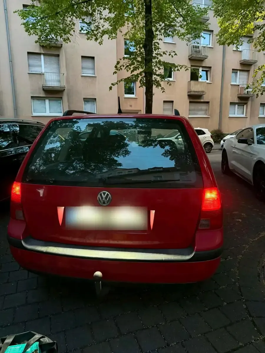 Gebraucht VW Golf IV 85 PS (62 kW) 2001 Rot Limousine