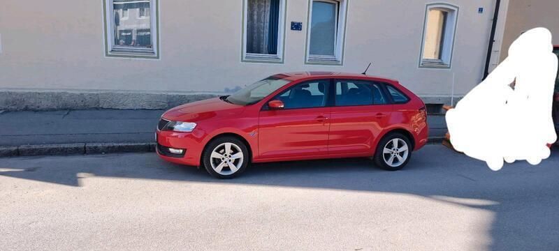 Rot Gebraucht 2017 Skoda Rapid Clever Kombi | 7.000 € (Fairer Preis) - Bild 1/4