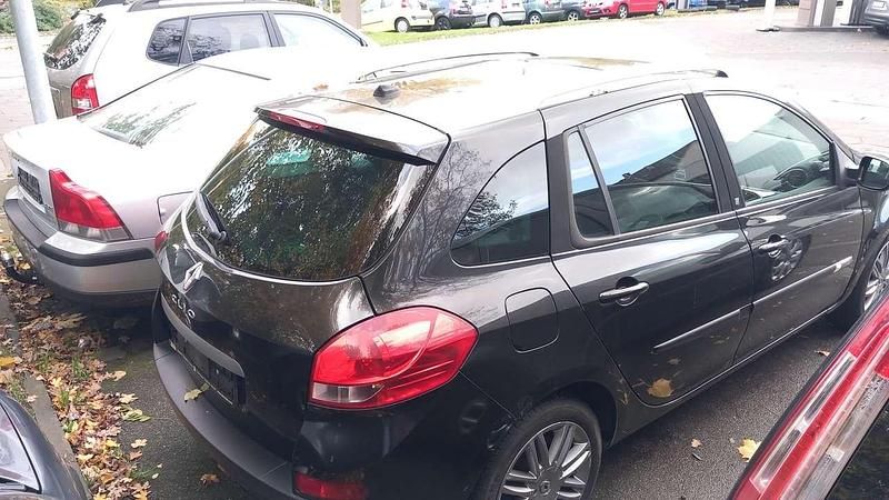 Gebraucht Renault Clio GrandTour 75 PS (55 kW) 2010 Schwarz Kombi