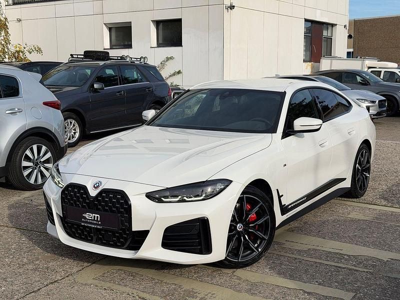 Alpinweiss iii Gebraucht 2022 BMW 420 M Sport Limousine | 33.990 € (Fairer Preis) - Bild 1/4