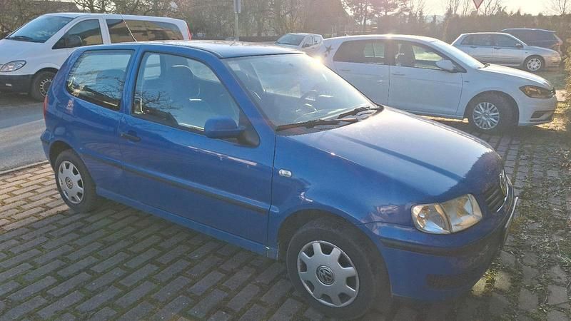Gebraucht VW Polo 60 PS (44 kW) 2002 Blau Kleinwagen