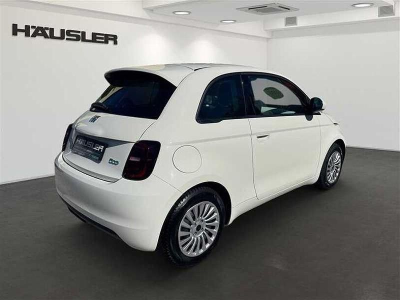 Gebraucht Fiat 500e 85 kW (116 PS) 2023 Weiss Kleinwagen
