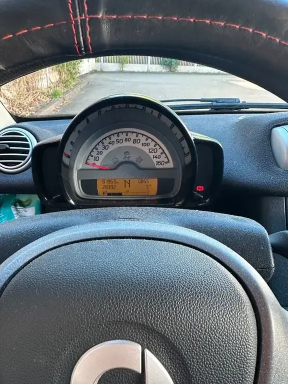 Gebraucht Smart ForTwo Coupé 61 PS (44 kW) 2012 Schwarz Coupé