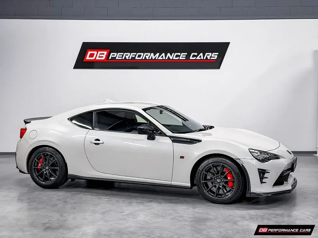 Gebraucht Toyota GT86 GT 200 PS (147 kW) 2019 Weiß Coupé