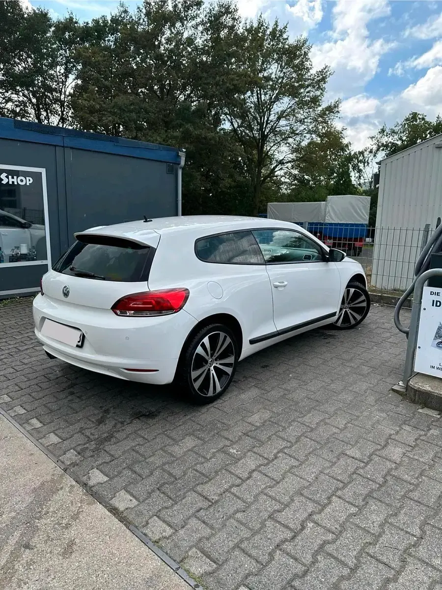 Gebraucht VW Scirocco 122 PS (89 kW) 2010 Weiß Coupé