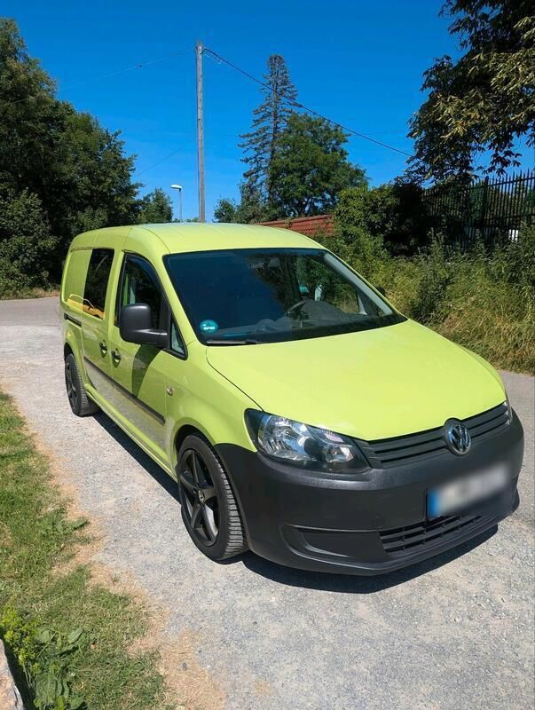 Grün Gebraucht 2011 VW Caddy Maxi Van / Kleinbus | 7.200 € (Fairer Preis) - Bild 1/4