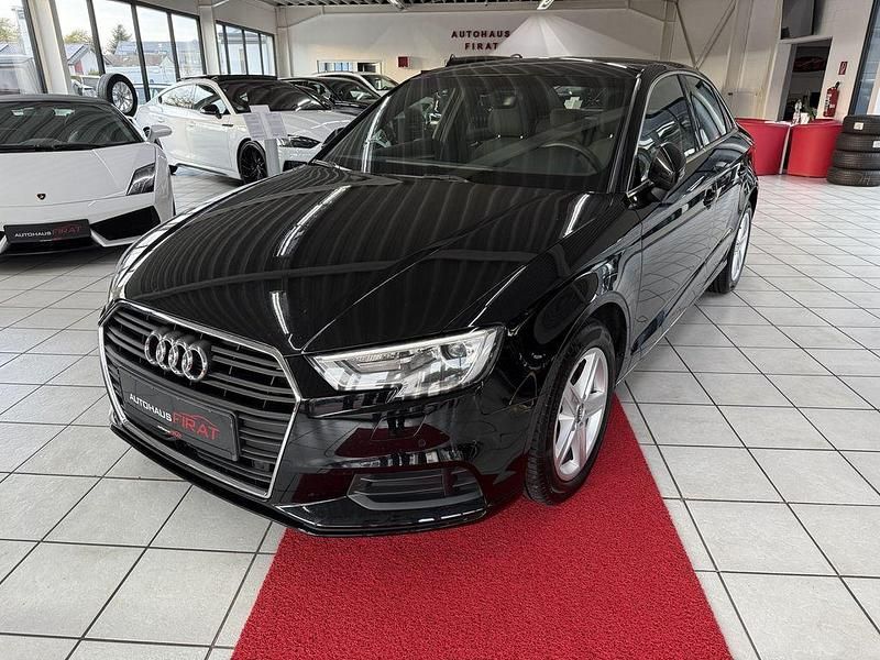 Schwarz Gebraucht 2019 Audi A3 Limousine | 16.549 € (Guter Preis) - Bild 1/4