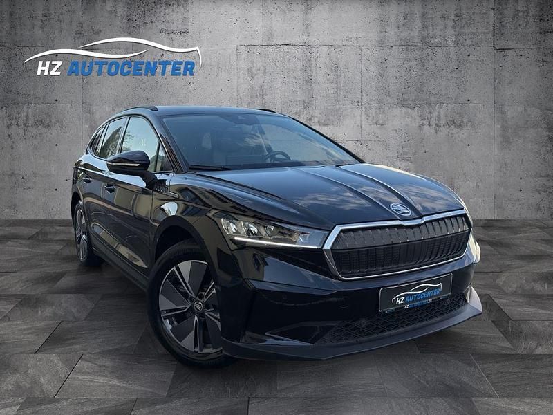 Schwarzmagic perleffekt Gebraucht 2022 Skoda Enyaq iV Loft SUV | 27.999 € (Fairer Preis) - Bild 1/4
