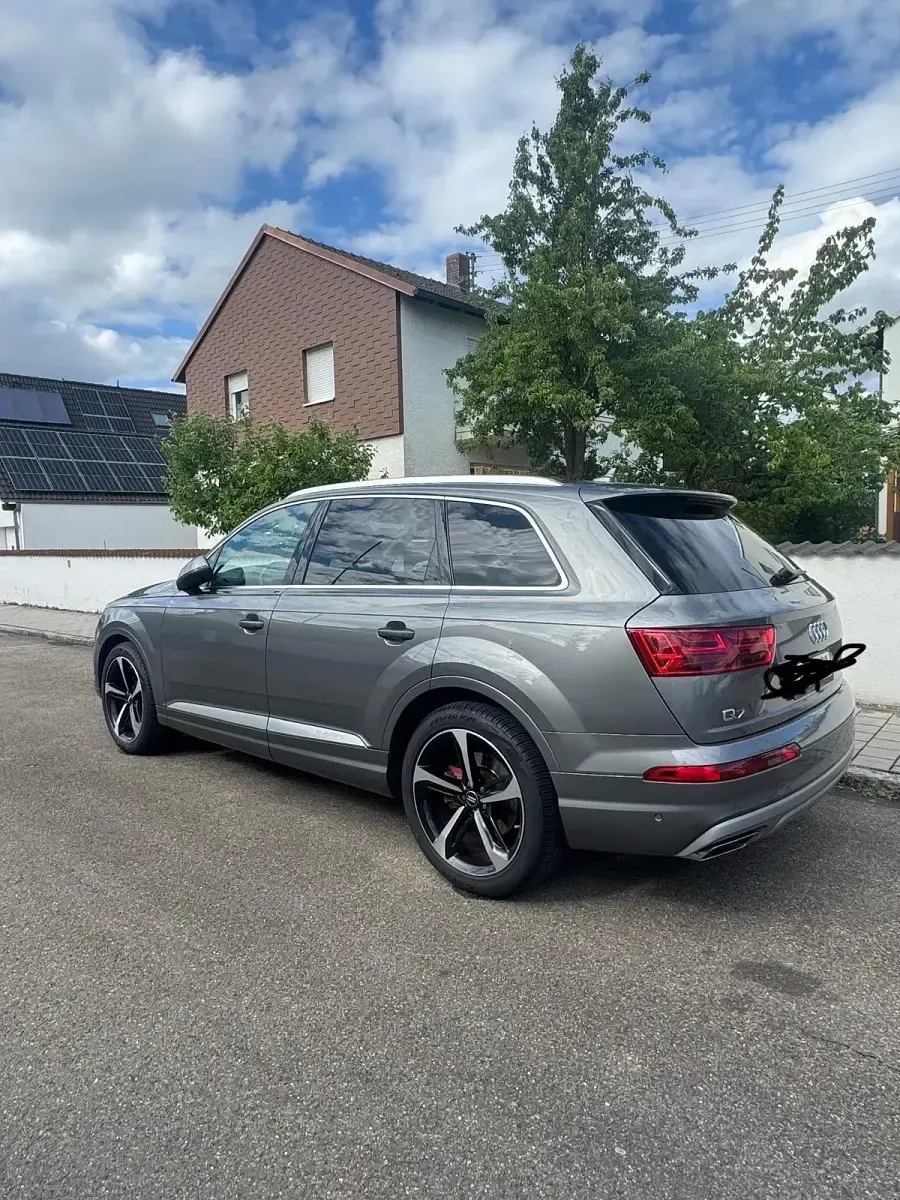 Gebraucht Audi Q7 Comfort 272 PS (200 kW) 2015 Grau SUV
