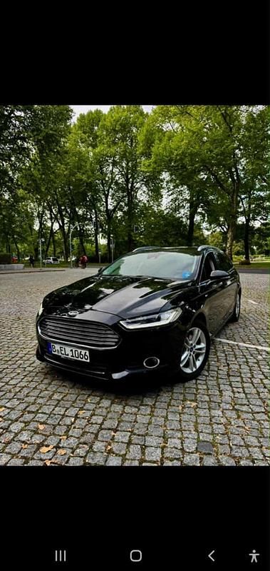 Schwarz Gebraucht 2018 Ford Mondeo Kombi | 10.600 € (Teuer) - Bild 1/4