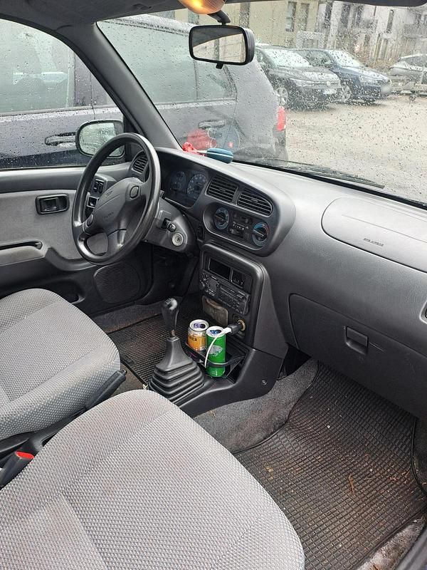 Gebraucht Daihatsu Cuore 54 PS (39 kW) 2000 Blau Kleinwagen