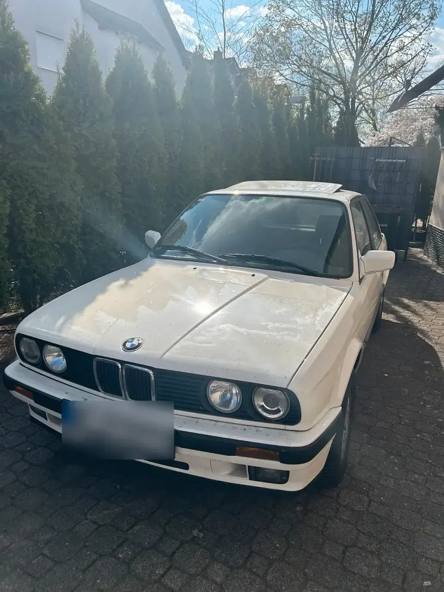 Gebraucht BMW 318 116 PS (85 kW) 1989 Weiß Coupé