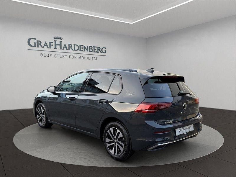 Gebraucht VW Golf VIII 116 PS (85 kW) 2026 Grau Limousine