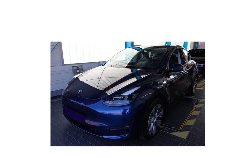 Gebraucht Tesla Model Y 378 kW (514 PS) 2024 Blau SUV