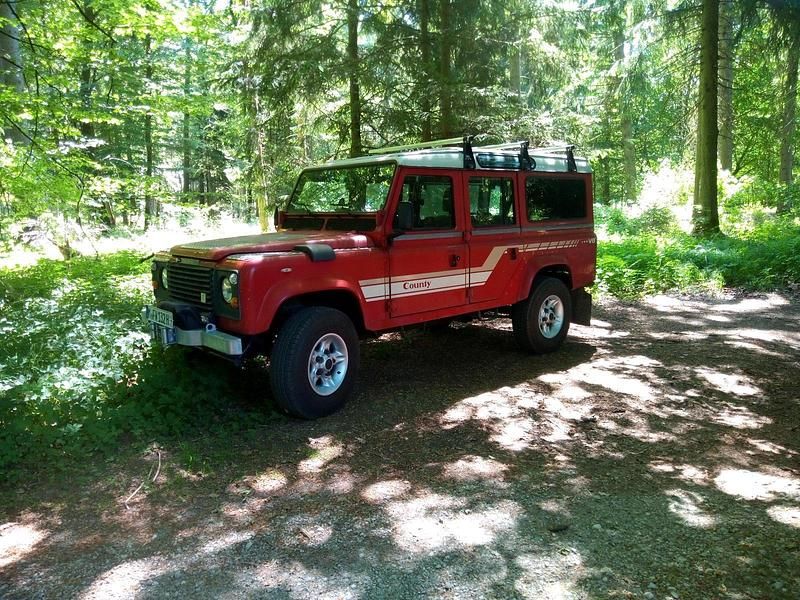 Rot Gebraucht 1985 Land Rover Defender SUV | 37.000 € - Bild 1/3