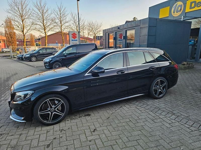 Gebraucht Mercedes C160 AMG 129 PS (94 kW) 2017 Schwarz/baltic black Coupé