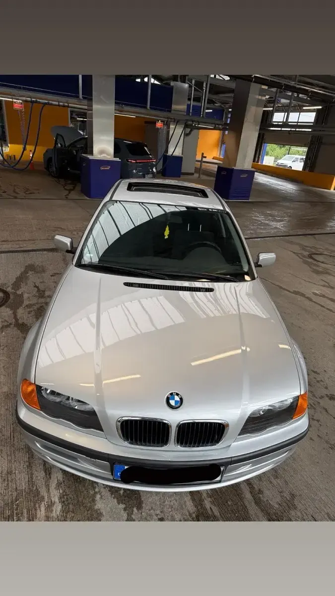 Gebraucht BMW 318 118 PS (86 kW) 1998 Silber Limousine