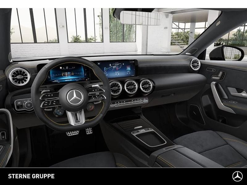 Gebraucht Mercedes CLA45 AMG AMG 421 PS (309 kW) 2025 Grau Limousine