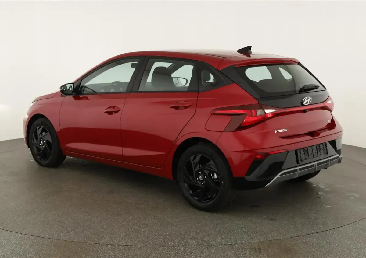 Neu Hyundai i20 GO! 90 PS (66 kW) 2026 Dragon red metallic Kleinwagen