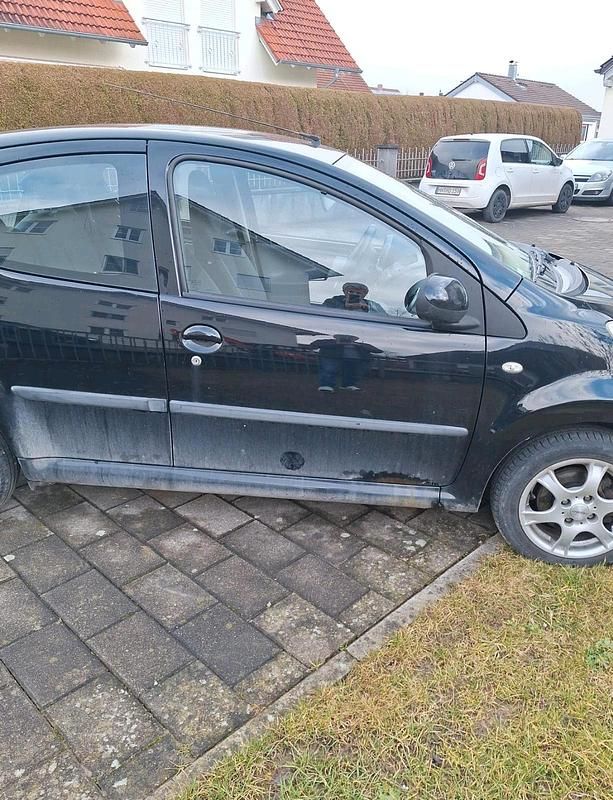 Gebraucht Peugeot 107 68 PS (50 kW) 2006 Schwarz Kleinwagen
