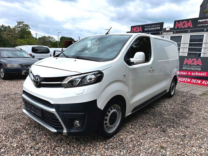 Weiß Gebraucht 2018 Toyota Proace Van | 10.450 € (Superpreis) - Bild 1/4
